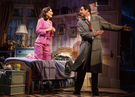 「シー・ラヴズ・ミー」より。(c) Joan Marcus