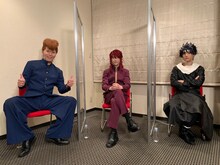 「キャスト座談会DVD」より。左から桑原和真役の郷本直也、蔵馬役の鈴木拡樹、飛影役の橋本祥平。