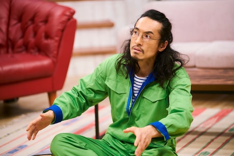 テレビ東京系 水ドラ25「テレビ演劇 サクセス荘3」より。唐橋充演じる百鬼(なぎり)。(c)「テレビ演劇 サクセス荘3」製作委員会