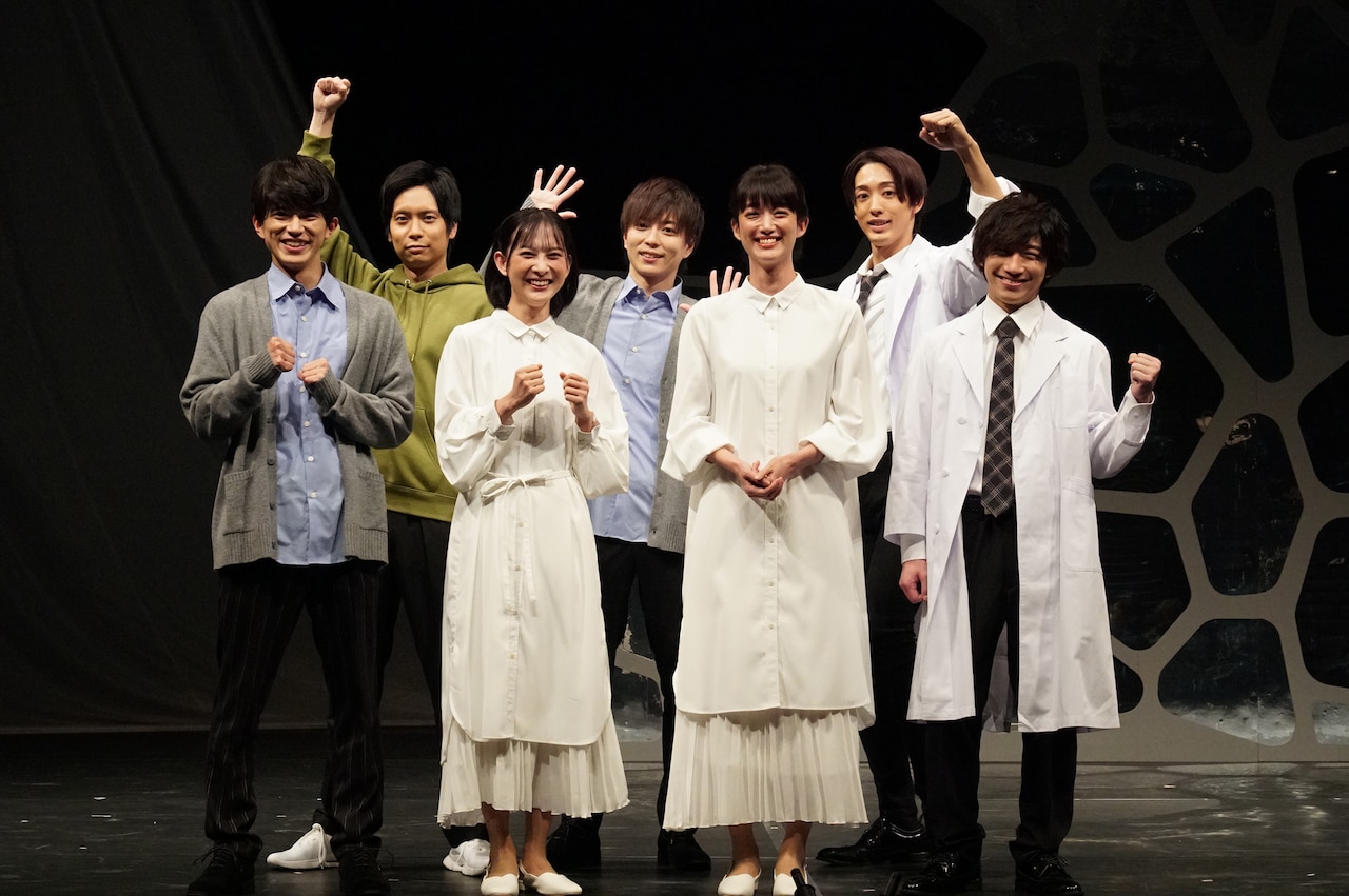 カンテレ×劇団Patch プロジェクト「音楽朗読劇『マインド・リマインド～I am…～』」囲み会見の様子。