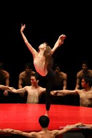 モーリス・ベジャール振付「ボレロ」より、上野水香。