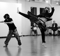 北村明子 A Collaboration Project between Ireland and Japan 「Echoes of Calling」稽古の様子。（撮影：大洞博靖）