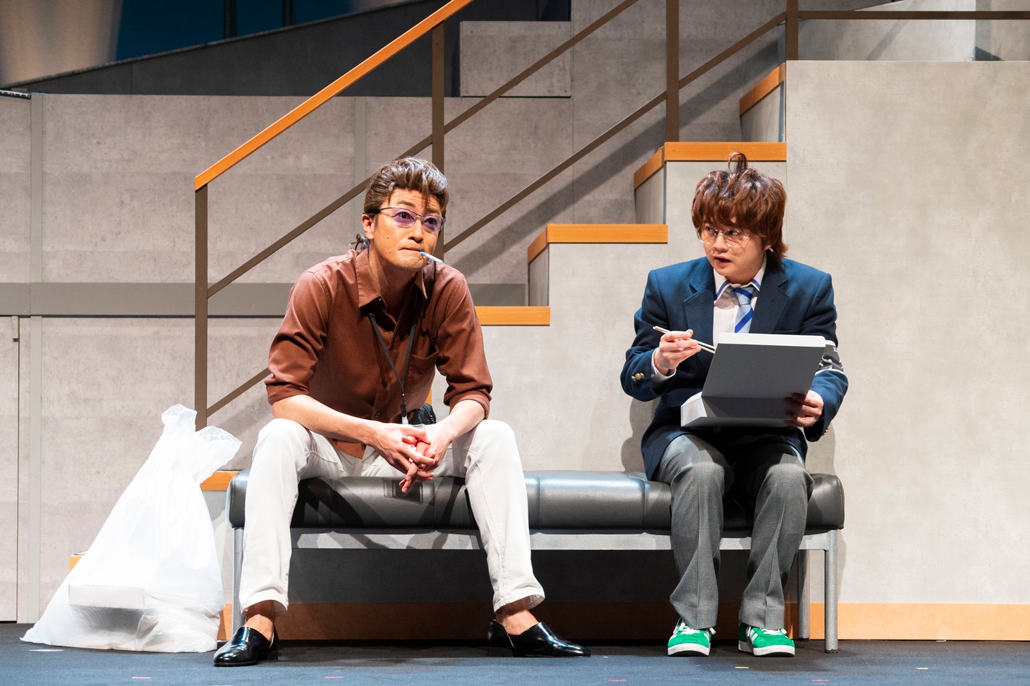 舞台「ナナマル サンバツ THE QUIZ STAGE O（オー）」より。