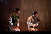 舞台「『紅葉鬼』～童子奇譚～」より。