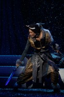 舞台「『紅葉鬼』～童子奇譚～」より。