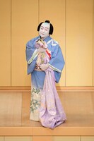 中村鴈治郎が出演している「夕霧名残の正月」より。(c)松竹