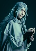 村田充扮する澁澤龍彦。