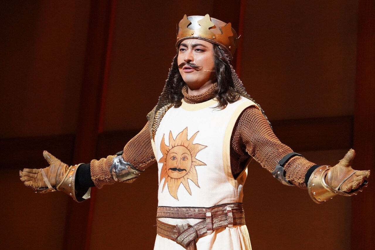 「ミュージカル『モンティ・パイソンのSPAMALOT』featuring SPAM」より。