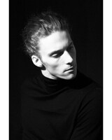 トラヴィス クローセン＝ナイト(c)Lars Stephan