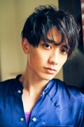 「小西詠斗 1st写真集 瞬間」（KADOKAWA）より。
