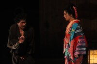 OFFICE SHIKA PRODUCE「秘剣つばめ返し」より。（撮影：和田咲子）