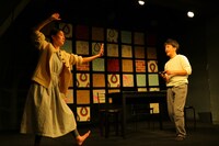 ほろびて「コンとロール」より。（撮影：渡邊綾人）