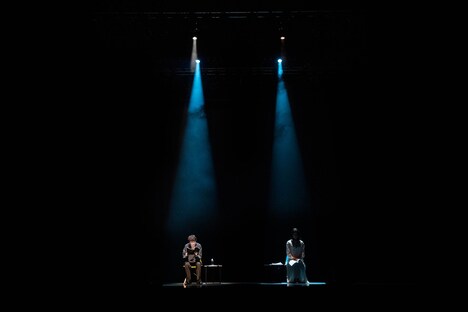 「朗読劇『世界が記憶であふれる前に』」より。