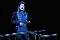 ミュージカル「マリー・アントワネット」より、小野田龍之介扮するオルレアン公。