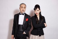 左から松尾スズキ、麻生久美子。