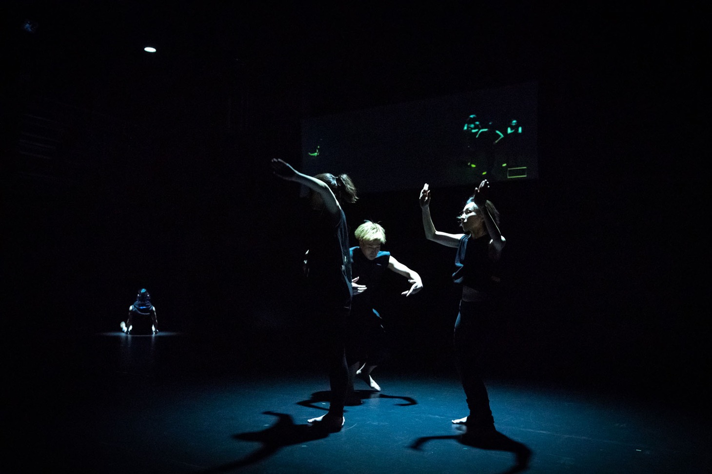 Baobab Re:born project vol.2「アンバランス」より。（撮影：齋梧伸一郎）