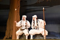 新橋演舞場・南座 2月公演「喜劇 お染与太郎珍道中」より。(c)松竹