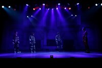 「監獄REQUIEM」より。