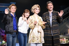 「ローズのジレンマ」出演者。左から村井良大、神田沙也加、大地真央、別所哲也。