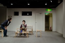 屋根裏ハイツ 6F「パラダイス」より。（撮影：渡邉時生）