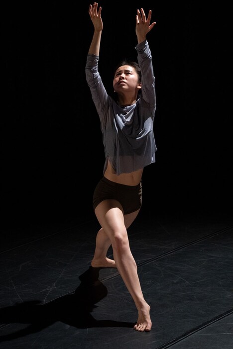 女屋理音「I’m not a liar.」より。(撮影:大野隆介)