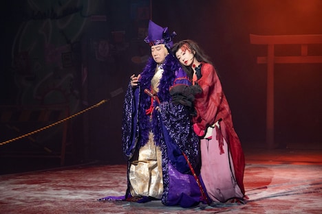 PARCO劇場オープニング・シリーズ「藪原検校」より。（撮影：加藤幸広）