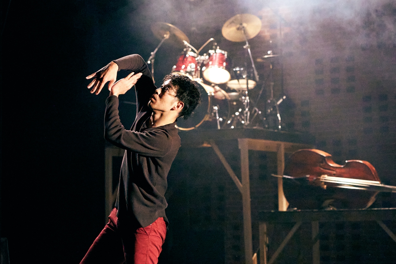 「横浜ダンスコレクション2021」下村唯・橋本ロマンスの世界初演作が幕開け