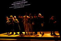 DULL-COLORED POP「福島三部作」より。（撮影：前澤秀登）