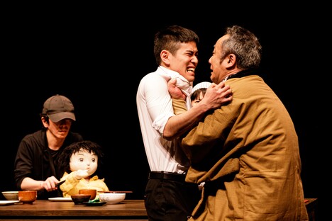 DULL-COLORED POP「福島三部作」より。（撮影：前澤秀登）