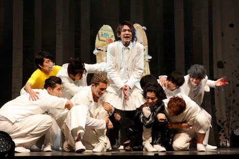 「『青空ハイライト』～from 主役の椅子はオレの椅子」より。（撮影：加藤千絵）