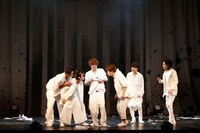 「『青空ハイライト』～from 主役の椅子はオレの椅子」より。（撮影：加藤千絵）