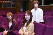 左から桜井玲香、咲妃みゆ、浦井健治。