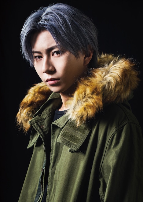 高橋祐理扮する二村孝次郎。