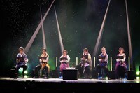 少年社中リーディング公演「三人どころじゃない吉三」より。（撮影：金丸圭）