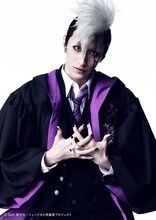 福澤侑扮するチェスロック。