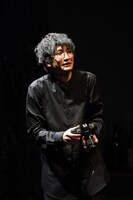 SOLO Performance ENGEKI「HAPPY END」より。（撮影：金丸圭）