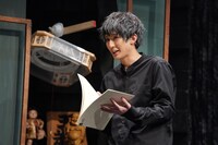 SOLO Performance ENGEKI「HAPPY END」より。（撮影：金丸圭）