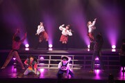 梅棒 11th STAGE「ラヴ・ミー・ドゥー!!」より。(c)飯野高拓（梅棒）