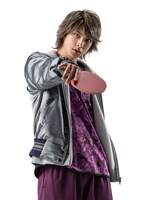 山縣悠己扮する丹羽秀樹。