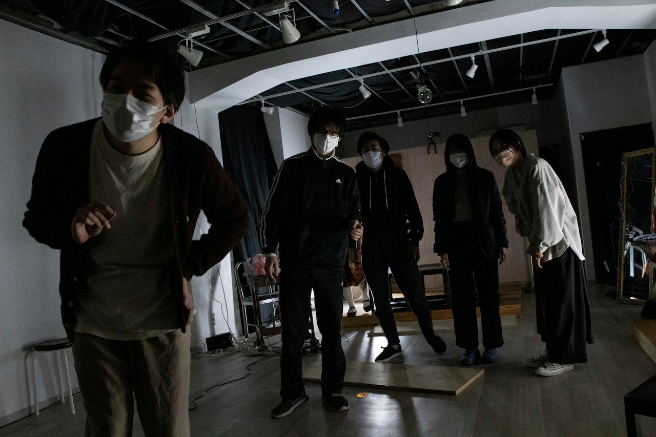 ぐわんぐわんしながら楽しんで、エンニュイの12カ月連続公演第1弾がスタート