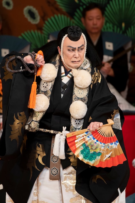 「勧進帳」より、松本白鸚扮する武蔵坊弁慶。(c)松竹