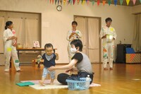 「あかちゃんのためのえんげきワークショップ」より。