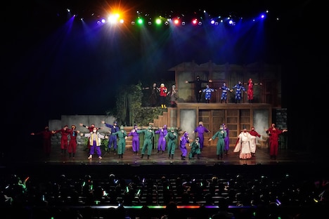 「ミュージカル『忍たま乱太郎』第11弾 春のファン感謝祭 外伝『悪徳忍者ドクタケ』~つらいよ、中間管理職の段~&忍術学園スペシャルトーク」より、第2部「企画満載・忍術学園スペシャルトークイベント」の様子。(撮影:田中亜紀)