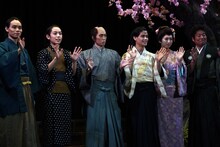 左から太田将熙、阿達慶、早乙女友貴、菅田琳寧、日比美思、ダンカン。