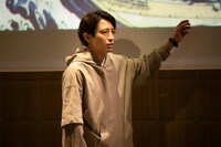 「『画狂人 北斎』令和三年版」より。