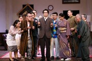 こまつ座 第135回公演「日本人のへそ」より。