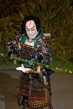 「絵本太功記」より、中村芝翫扮する武智光秀。(c)松竹