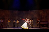 ミュージカル「BARNUM」より。(c)ミュージカル「BARNUM」製作委員会／岡 千里