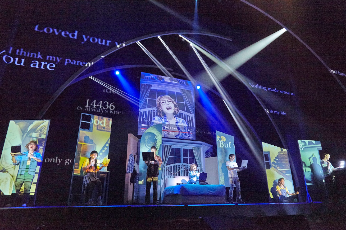 「Broadway Musical『The PROM』」より。（撮影：引地信彦、NAITO）