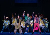 「Broadway Musical『The PROM』」より。（撮影：引地信彦、NAITO）